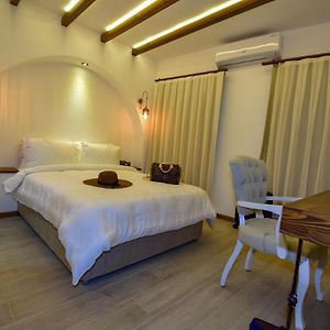 Standard Zimmer mit Kingsize-Bett